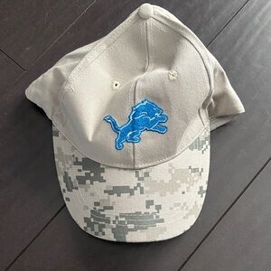NFL Gray and Blue Detroit Lions Camo Hat